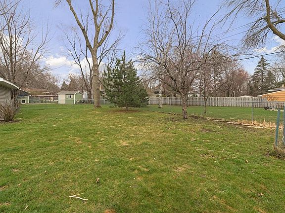 4th image of 2298 Southwood Dr