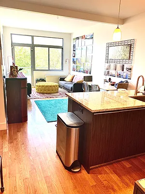 Rented by Chana Ofek, LREB | media 3