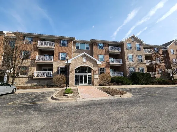 2676 Stone Cir Unit 203, Geneva, IL 60134