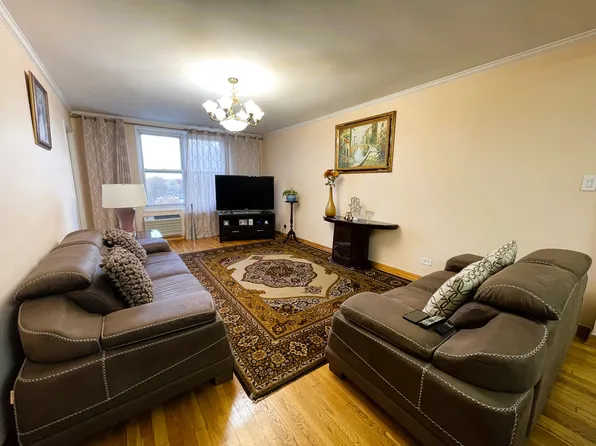 2711 Avenue X image 2 of 25