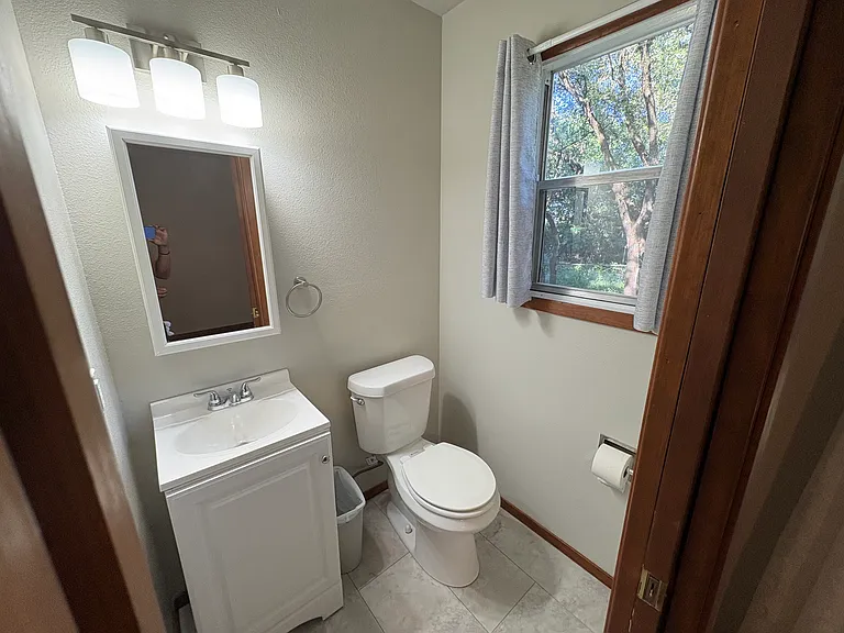 315 Ash St — Photo 17