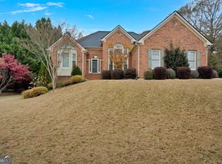 1213 Maple Creek Ln, Loganville, GA 30052