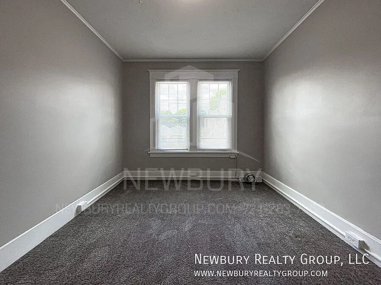 313 Wilson Ave — Photo 42