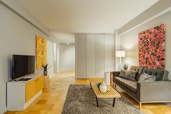 Sold by Compass | media 3