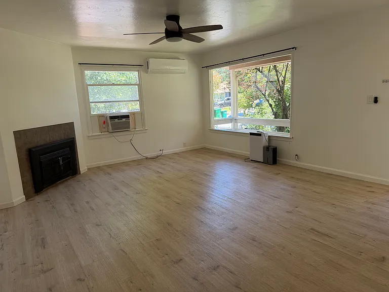 10602 Cedar Way — Photo 15