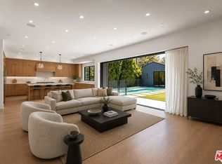 5347 Amigo Ave, Tarzana, CA 91356