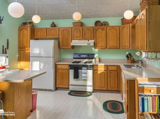 13201 Ridgewood Cir, Anchorage, AK 99516