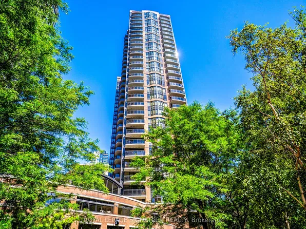 33 Sheppard Ave E #805, Toronto, ON M2N 7K1