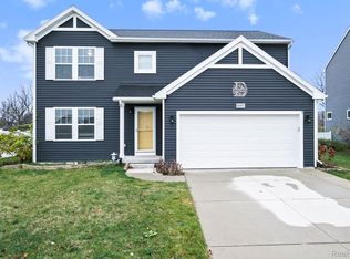 16007 Bedington Dr, Linden, MI 48451