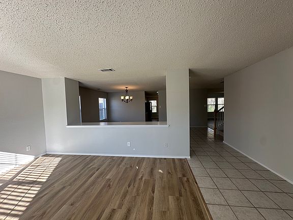 5th image of 8109 Settlement Dr
