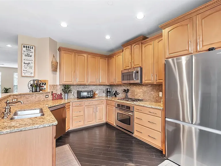 1347 Chase Ln — Photo 20