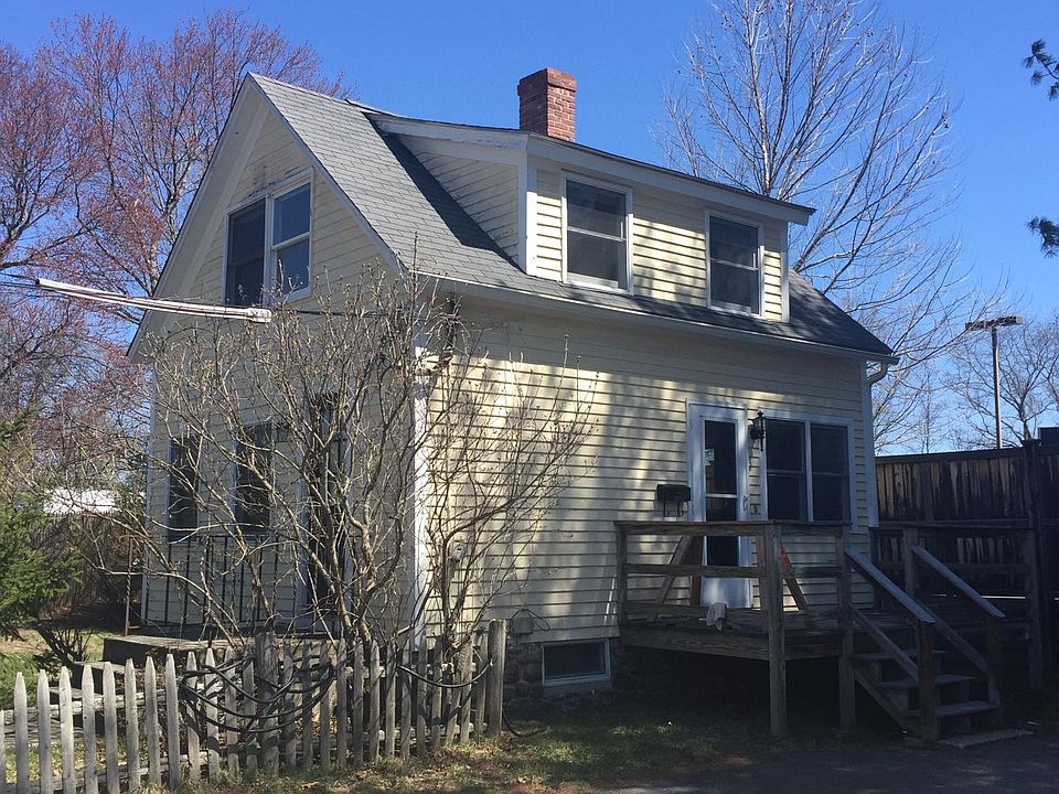 carriage house