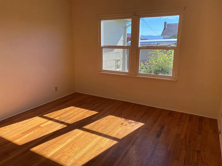 1239 Madison St — Photo 16
