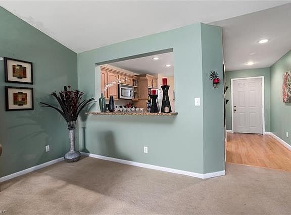 4th image of 1406 Churchill Cir APT 202