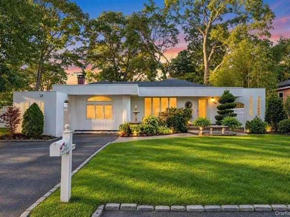 259 Shelter Rd, Ronkonkoma, NY 11779
