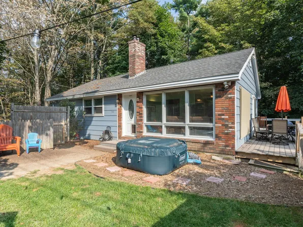 742 N North Berwick Road, Wells, ME 04090