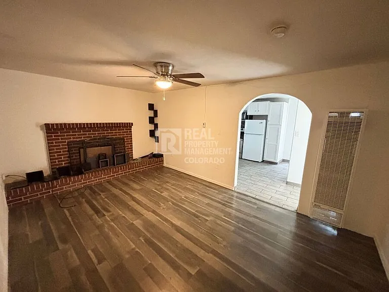 6960 Dexter St — Photo 3