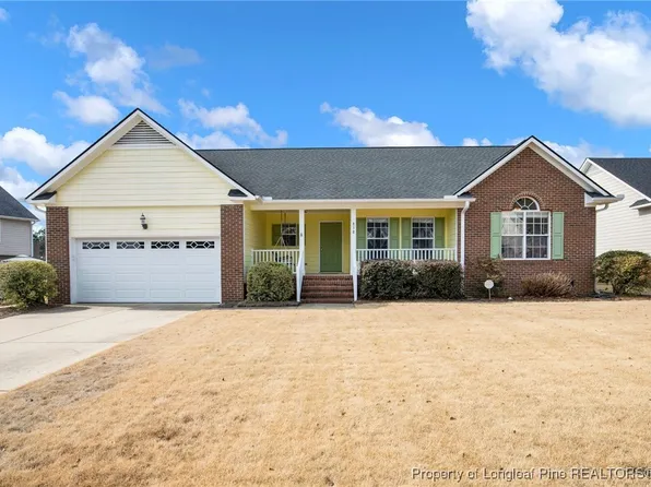 838 Connaly Dr, Hope Mills, NC 28348