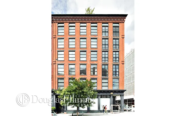 Sold by Douglas Elliman | media 14