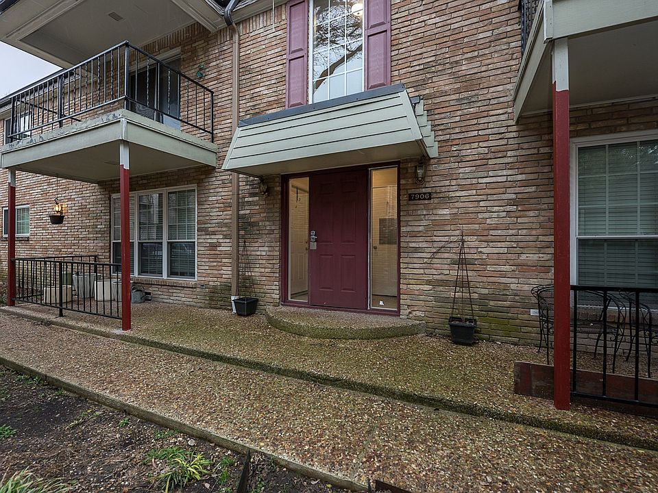 2nd image of 7906 Royal Ln APT C