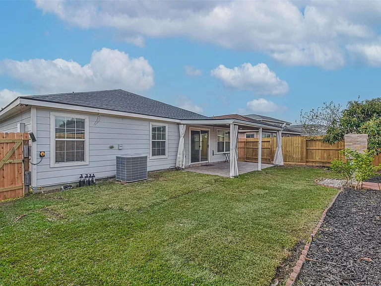 7718 Shavano Ln — Photo 28