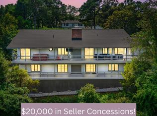 8021 Old White River Rd, Rogers, AR 72756