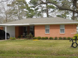3015 3rd St, Bay City, TX 77414