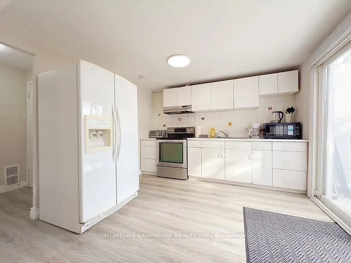81 United Sq #BASEMENT — Photo 10