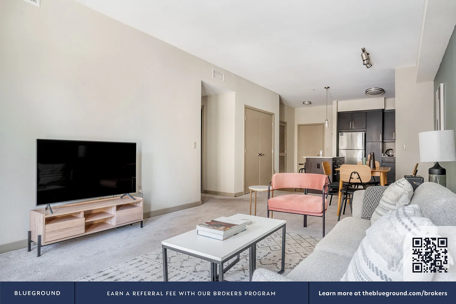 2 bed, 2.0 bath, 1186 sqft, $3,050 — Photo 3