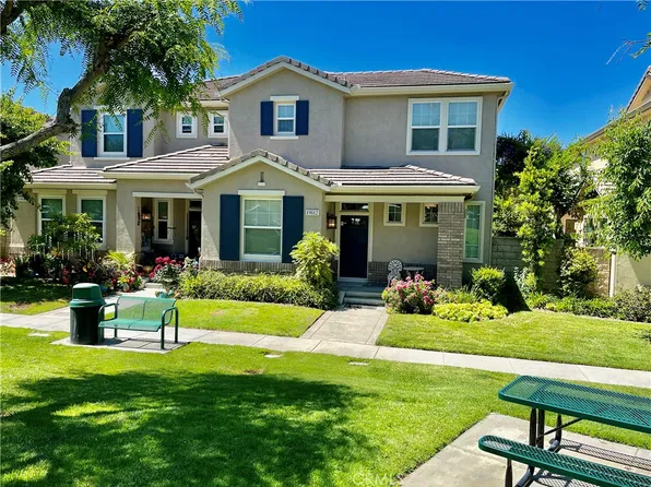 19812 Beringer Pl, Northridge, CA 91326