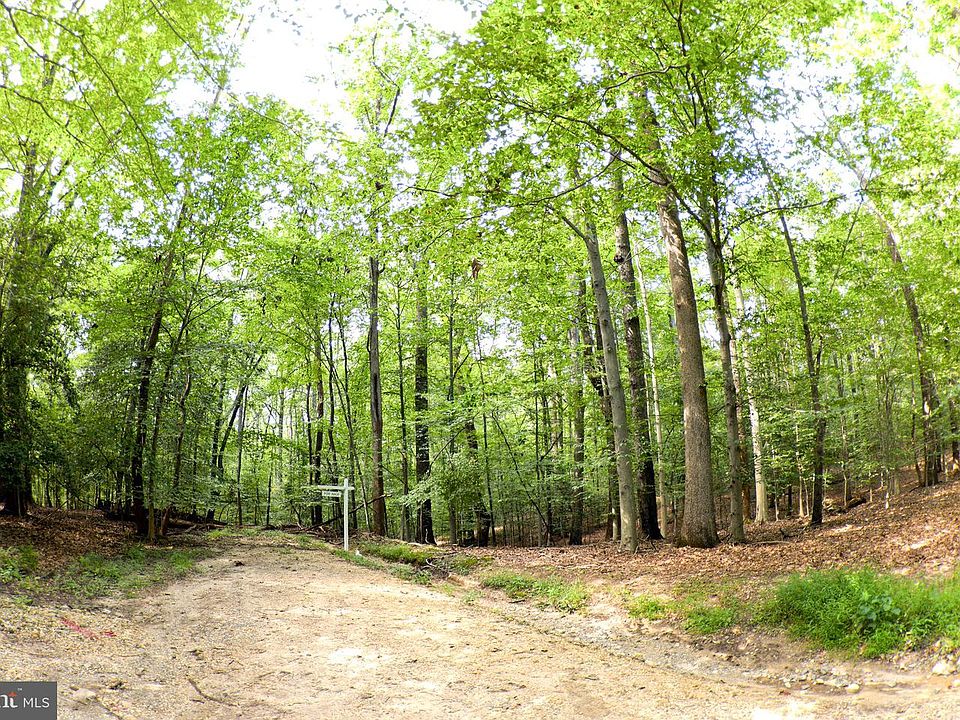 1st image of Laurel Dr