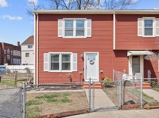 35 Sherman Park Ln, Bridgeport, CT 06608