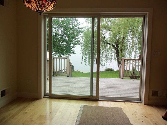 5th image of 78 Lake Shore Dr