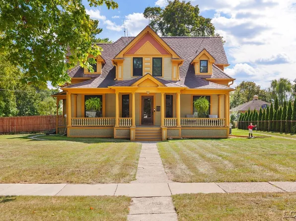 212 E Kilbuck St, Tecumseh, MI 49286