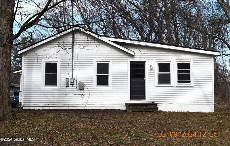 2nd image of 57 Beaver Dam Road
