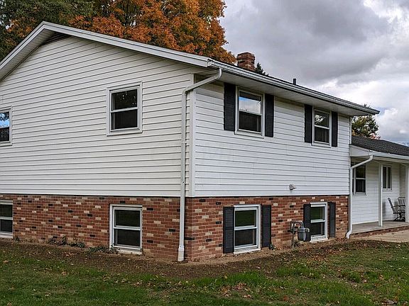 2nd image of 24 Harclay Ct