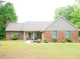 82 Mallard Ln, Starkville, MS 39759