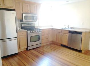 460 Hope St, Bristol, RI 02809