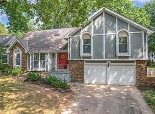 12712 W 117th St, Overland Park, KS 66210