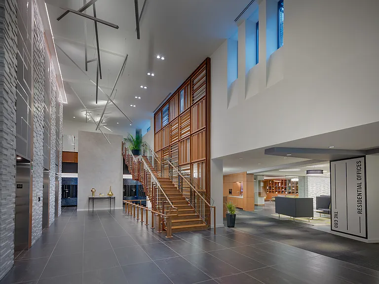 Central — Photo 15