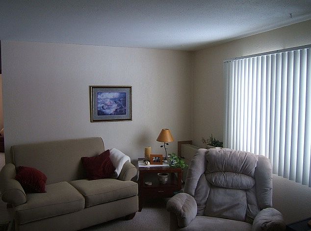 2nd image of 1749 Bainbridge St APT 3