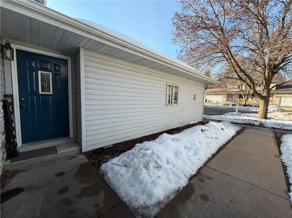 1215 Glades Drive, Altoona, WI 54720