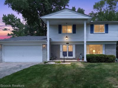 30195 Pleasant Trl, Southfield, MI, 48076