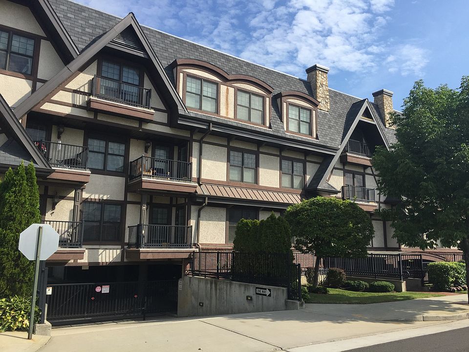 1st image of 77 Maple Ave