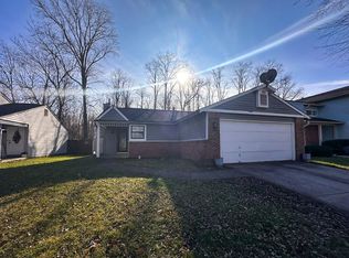 1541 Creekside Ln, Greenwood, IN 46142