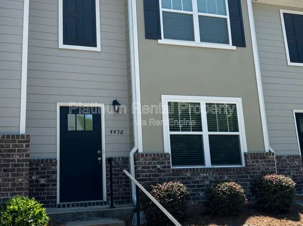 4456 Pinscher St, Union City, GA 30291