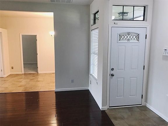 4th image of 17009 Applebrook Dr