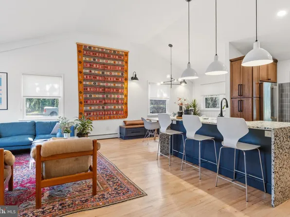 323 E Gowen Ave, Philadelphia, PA 19119