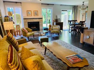 1004 Rene Ct, Park Ridge, IL 60068