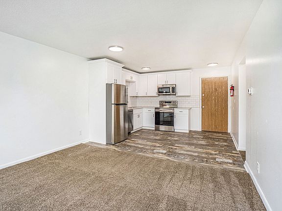 5th image of 105 N Kendall Ave #2R